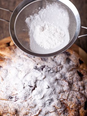 elmalı turta ve kiraz