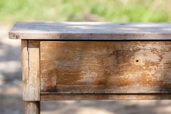 Дерев'яний стіл, старий — стокове фото