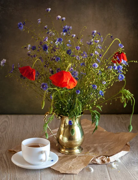 Wildflowers and poppy — Stock Photo, Image