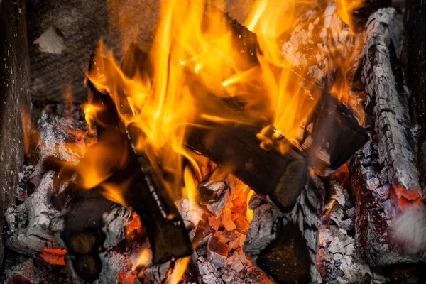 Wood in fire — Stock Photo, Image