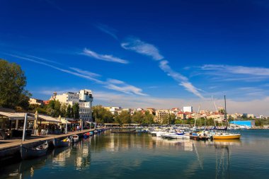 Küçük turistik liman