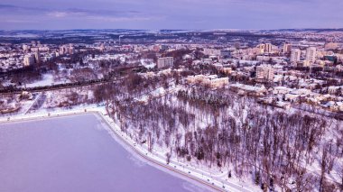 Eski Kishinev kentinin hava manzarası, Moldova, kış günü