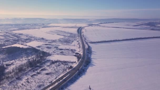 Vista Aérea Superior Drone Uma Estrada Tempo Inverno — Vídeo de Stock