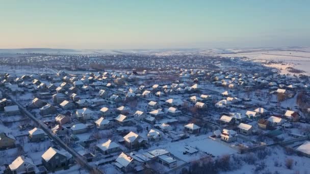 Şehir Banliyölerinin Küçük Kasabaların Iyi Manzarası Kış Sabahı Bulutlu Arka — Stok video