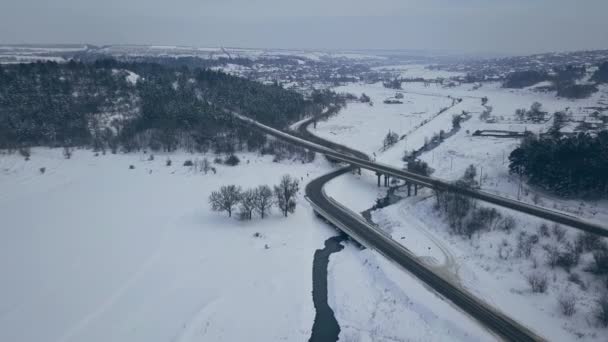 Εναέρια Κορυφαία Θέα Από Ένα Drone Έναν Αυτοκινητόδρομο Χειμώνα Καιρικές — Αρχείο Βίντεο
