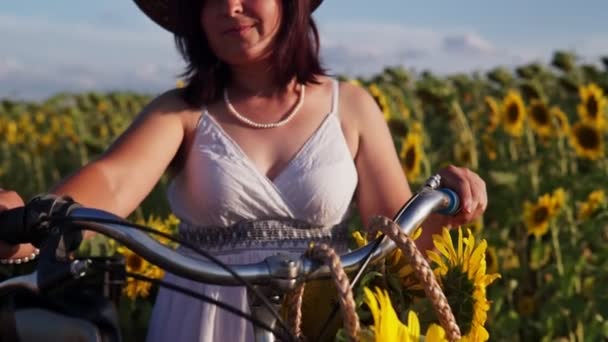 Woman Hat White Dress Bicycle Walks Pollen Sunflowers — Stock Video