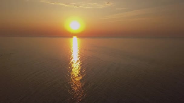Вид Повітря Тлі Неба Сонячного Сходу Повітряний Драматичний Золотий Схід — стокове відео
