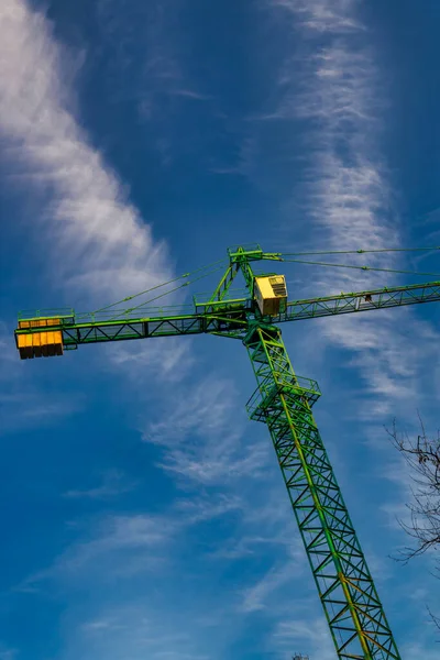 Building crane on the sky background — Stock Photo, Image