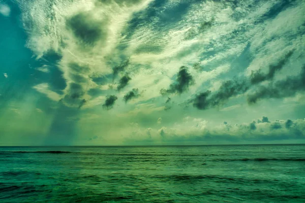 Beautiful Sunset Sea Reflection Water Majestic Clouds Sky — Stock Photo, Image