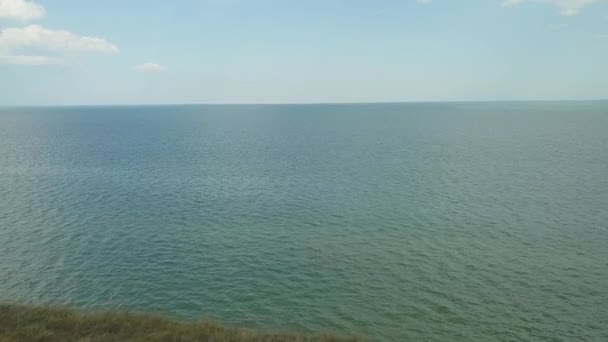 Spiaggia Mare Vista Aerea Dall Alto Riva Morbide Onde Ciottoli — Video Stock