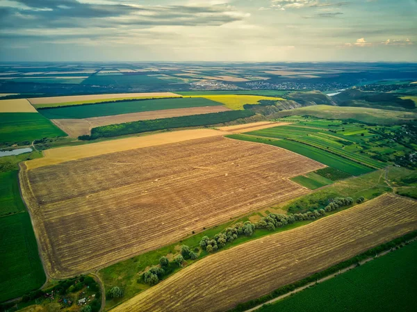 Vista Aérea Del Campo Con Pueblo Campos Cultivos Verano — Foto de Stock