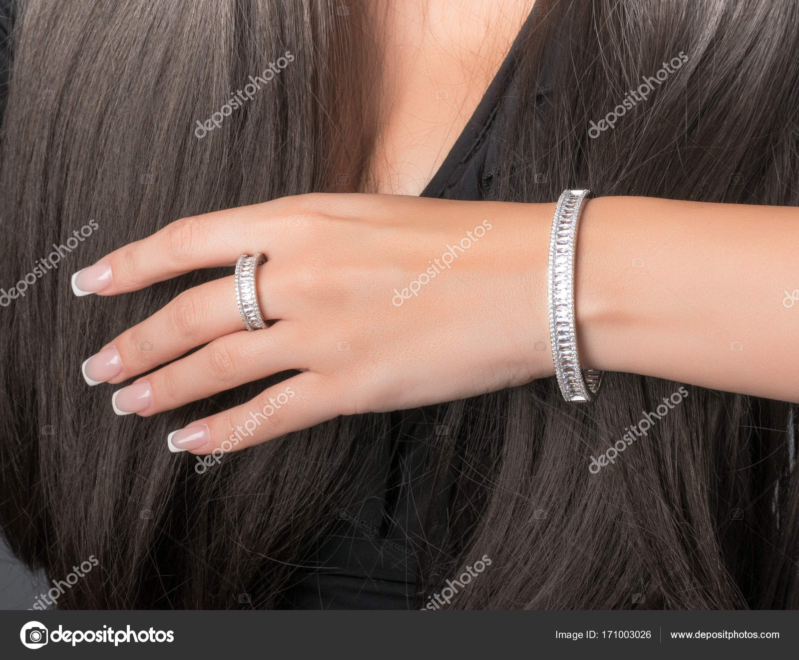 gold ring and bracelet set
