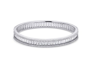 Güzel Altın Pırlantalı beyaz arka planda, takı bilezik