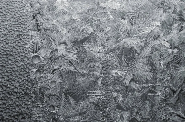 Patrón de hielo en vidrio de invierno — Foto de Stock