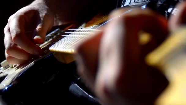 Primeras clases de guitarra — Vídeo de stock