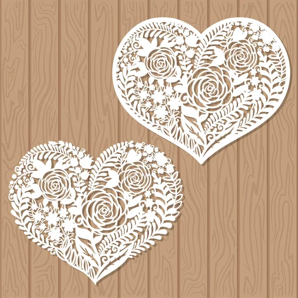 Ajur kalp çiçekler ile. 