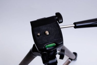 Kamera için tripod beyaz arkaplanı kapat