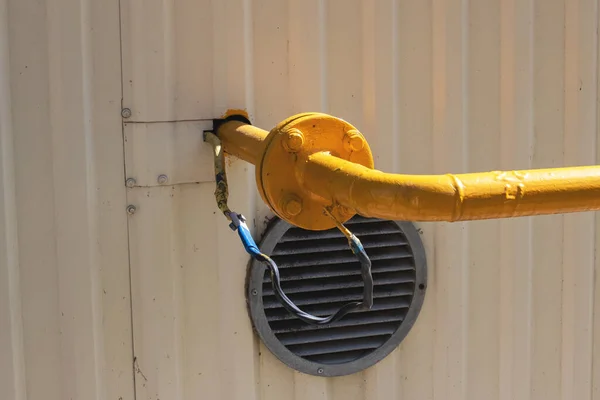 Sistema Conector Tubo Gás Amarelo Fechar Livre — Fotografia de Stock