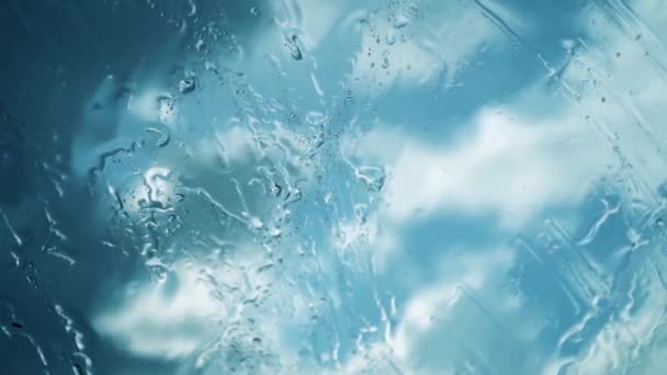 Chuva Quente Verão Cai Sobre Vidro Janela — Vídeo de Stock