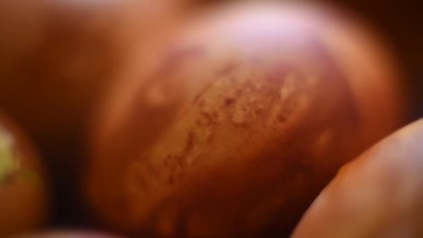 Ovos Páscoa Vídeo Ovos Páscoa Pintados Mão Uma Tigela — Vídeo de Stock