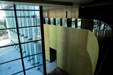 Morden ofis binası Merkezi, otel, Alışveriş Merkezi, İş Merkezi windows görüntüsünü.