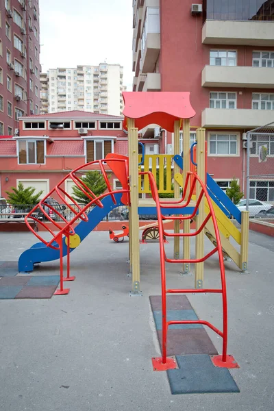 Parque Infantil Rojo Blanco Gran Juego Juguetes Plástico Para Niños —  Fotos de Stock