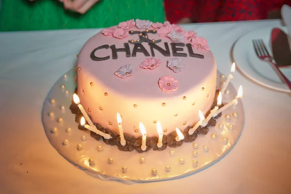 Bakú Azerbaiyán 2020 Chanel Tema Pastel Personalizado Chanel Cake Smash — Foto de Stock