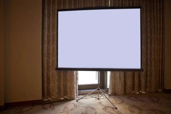 Blank Projector Canvas Confrance Screen Projektor Tripod Layar Proyektor Meeting — Stock Photo, Image