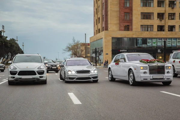 Baku Azerbaijan 2017 White Luxury Cars Parked Luxury District Pretty Royalty Free Stock Photos