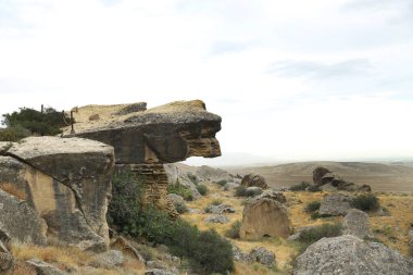 Gobustan Ulusal Parkı. Gobustan Ulusal Parkı, Azerbaycan 'daki en eski yerleşim birimi, Unesco tarafından korunuyor. Gobustan, Azerbaycan.