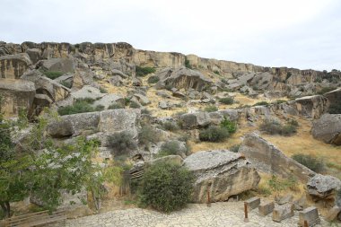 Gobustan Ulusal Parkı. Gobustan Ulusal Parkı, Azerbaycan 'daki en eski yerleşim birimi, Unesco tarafından korunuyor. Gobustan, Azerbaycan.