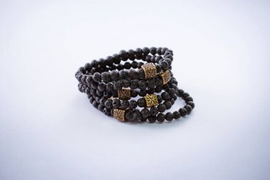 Volkanik taş bilezik