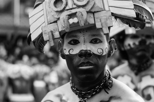 Мехіко - 23 жовтня: Невідомий учасником на день мертвих парад проспекту Пасео де-ла-реформа, Мексика, на 23 жовтня 2016. День мертвих є одним з найпопулярніших свята в Мексиці — стокове фото