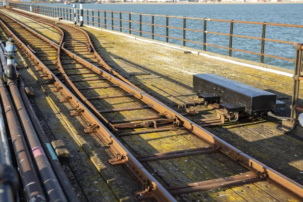 Southend Pier Railway Two Railway Tracks Merge Together Water Southend — Stock Photo, Image