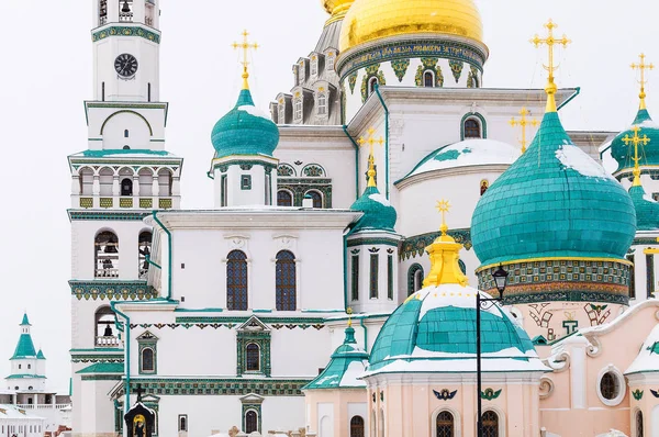 Kış Istra Rusya'da yeni Kudüs Manastırı