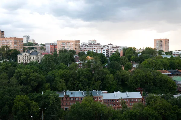 Θέα από το κέντρο της Νίζνι Νόβγκοροντ από το Κρεμλίνο. Νίζνι Νόβγκοροντ. Ρωσία — Φωτογραφία Αρχείου