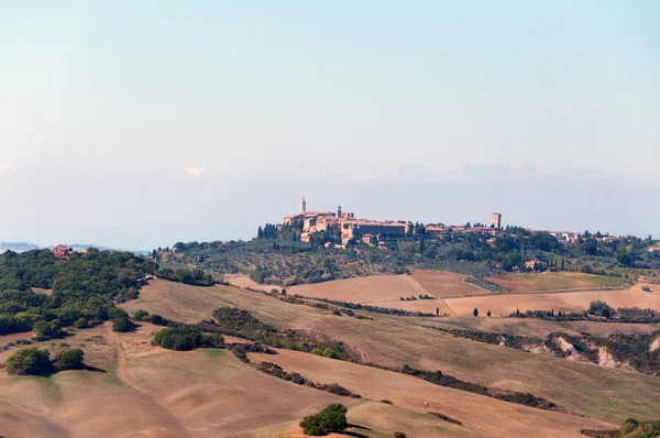 Szép őszi táj, a Val dorcia a háttérben Pienza Toszkána, Olaszország — Stock Fotó