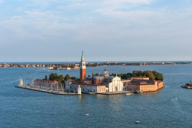Venedik, İtalya 'da San Giorgio Maggiore' un resimli panoramik manzarası.