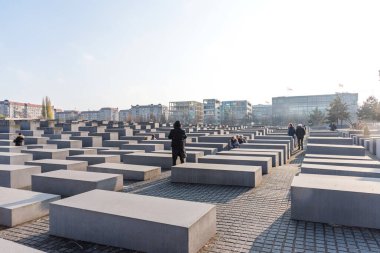 Berlin, Almanya - 23 Kasım 2019: Berlin, Almanya 'da öldürülen Avrupa Yahudilerinin anısına.