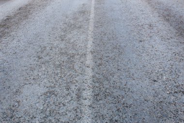 Asfalt Serme karayolu üzerinde 