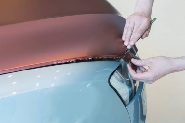 Araba karbonik plastik yapıştırma