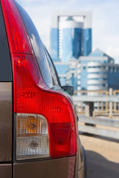 Auto y centro de negocios — Foto de Stock