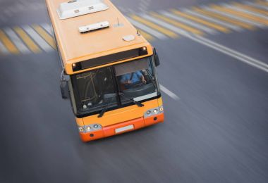 otobüs şehir kesişme noktalarında
