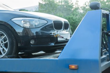 Prestijli Siyah araba para cezası 