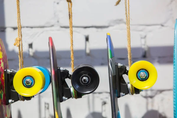 Skates com rodas coloridas — Fotografia de Stock