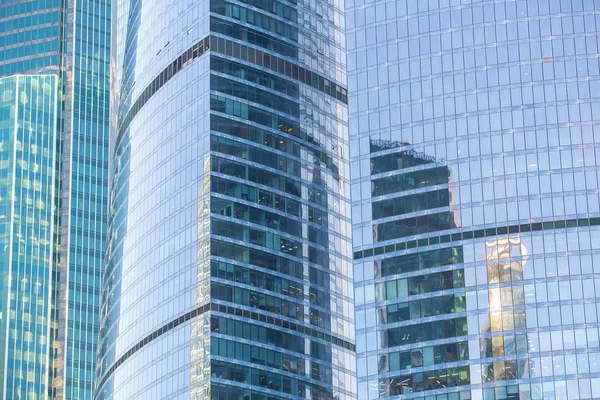 Byggnader av modernt businesscenter — Stockfoto