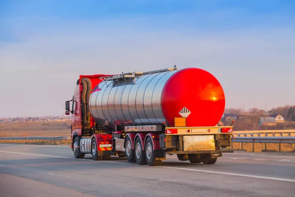 Fuel truck on the highway — Stock Photo, Image