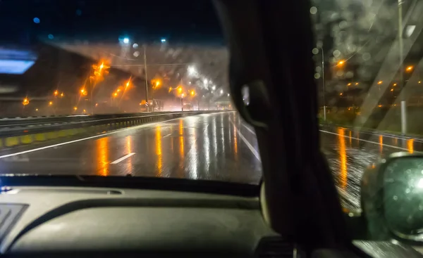 Blick aus einem fahrenden Auto — Stockfoto