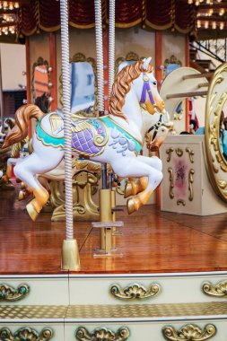 Karnaval atları Atlıkarınca Yuvarlak.