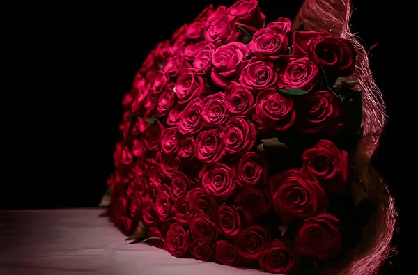 Big Bouquet Red Roses Dark Background — Stock Photo, Image